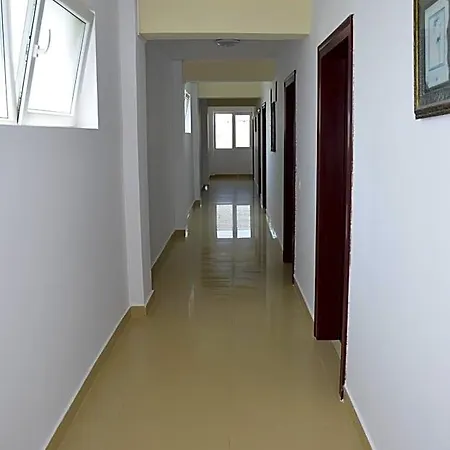 Hotel Impact 3*